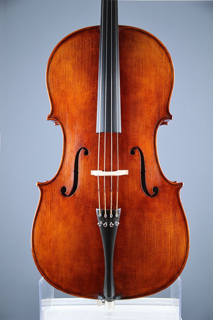 Leonhardt Rainer W. - Mittenwald anno 2024 - Die Haselnuss - 7/8 Cello - C-348